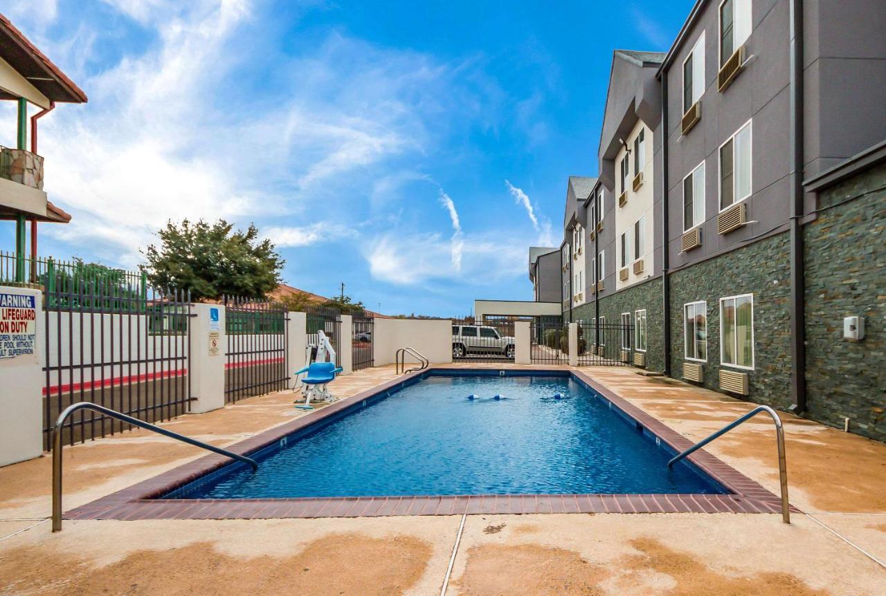 Econo Lodge Laredo Ngoại thất bức ảnh