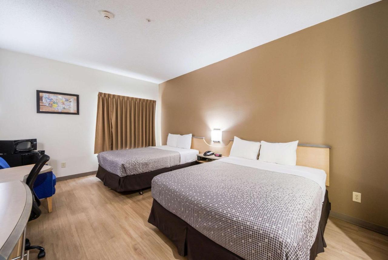 Econo Lodge Laredo Ngoại thất bức ảnh