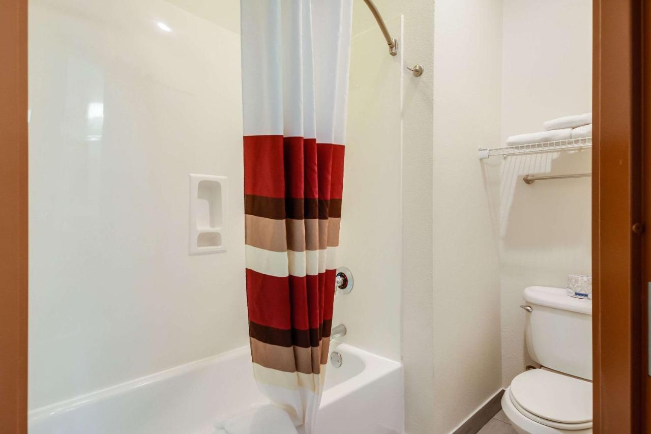 Econo Lodge Laredo Ngoại thất bức ảnh
